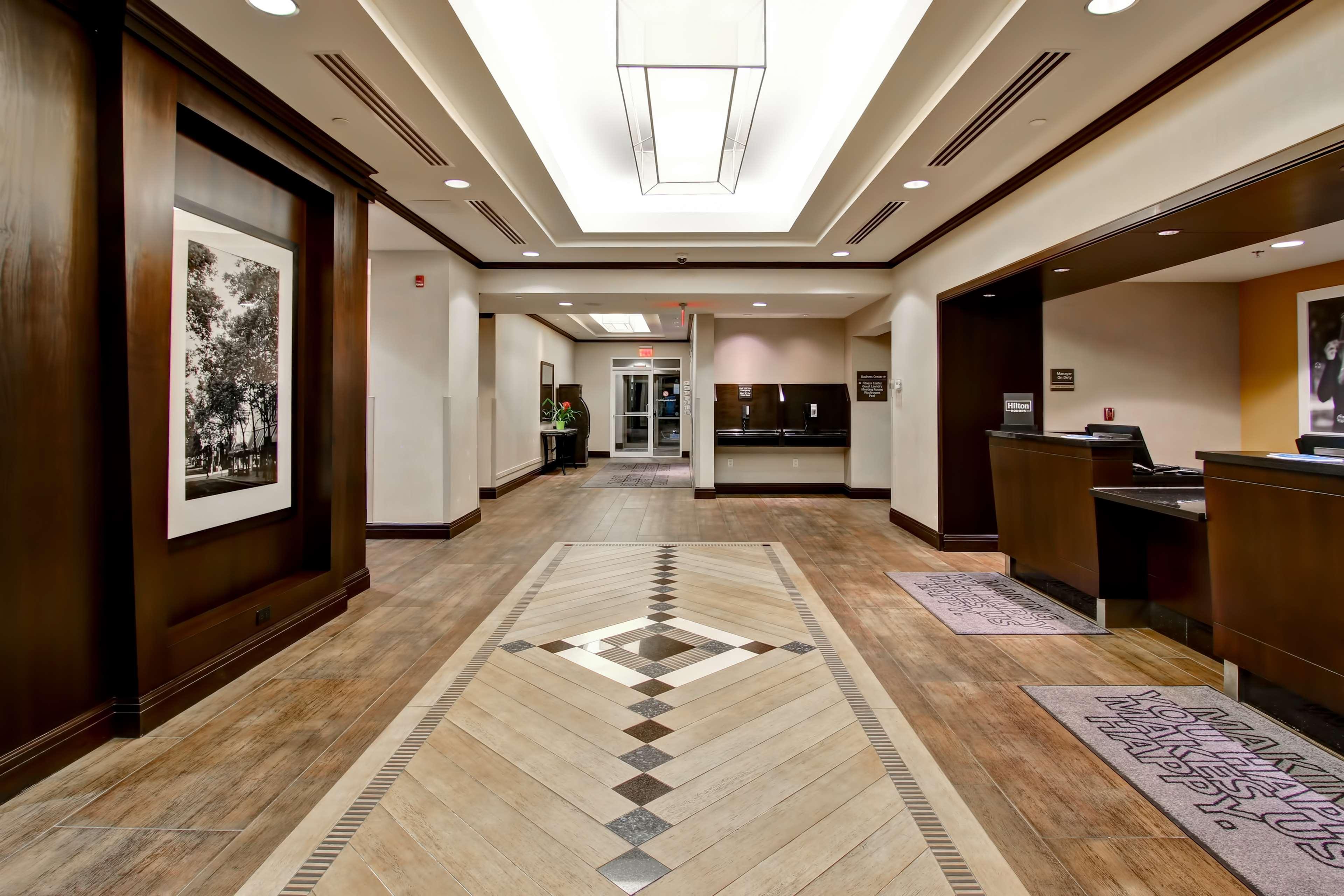 Hampton Inn By Hilton Toronto Airport Corporate Centre Exteriör bild