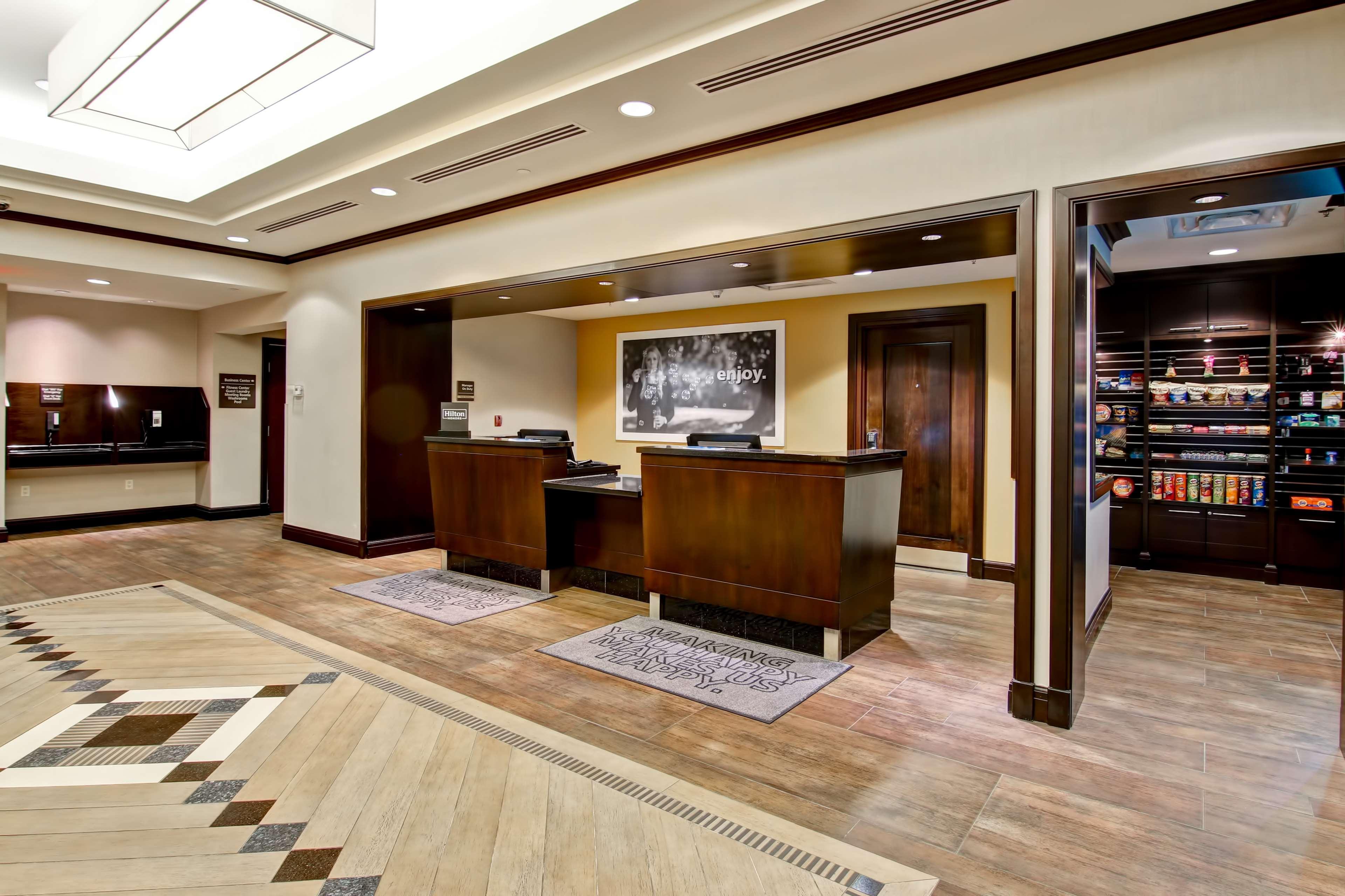 Hampton Inn By Hilton Toronto Airport Corporate Centre Exteriör bild