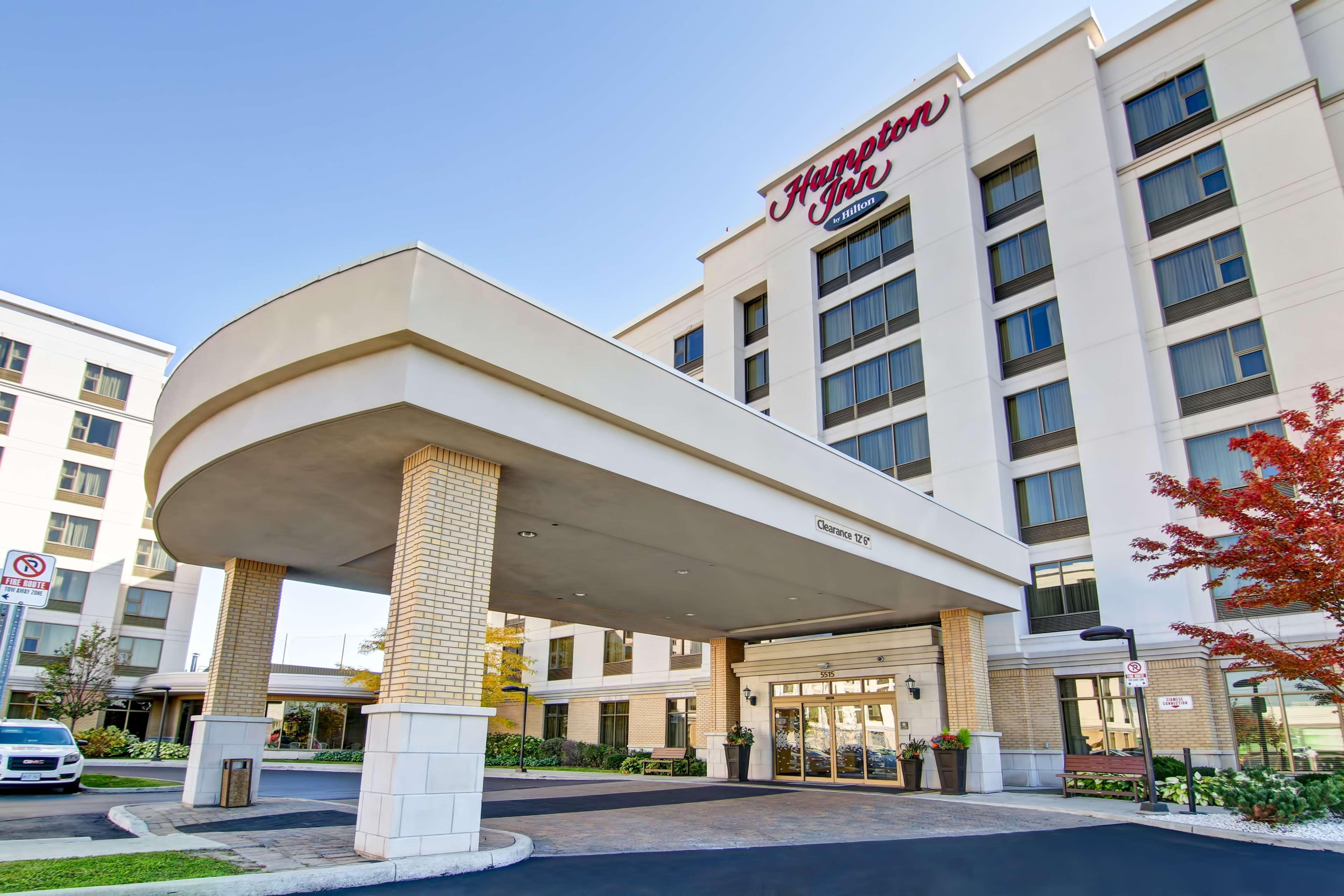 Hampton Inn By Hilton Toronto Airport Corporate Centre Exteriör bild