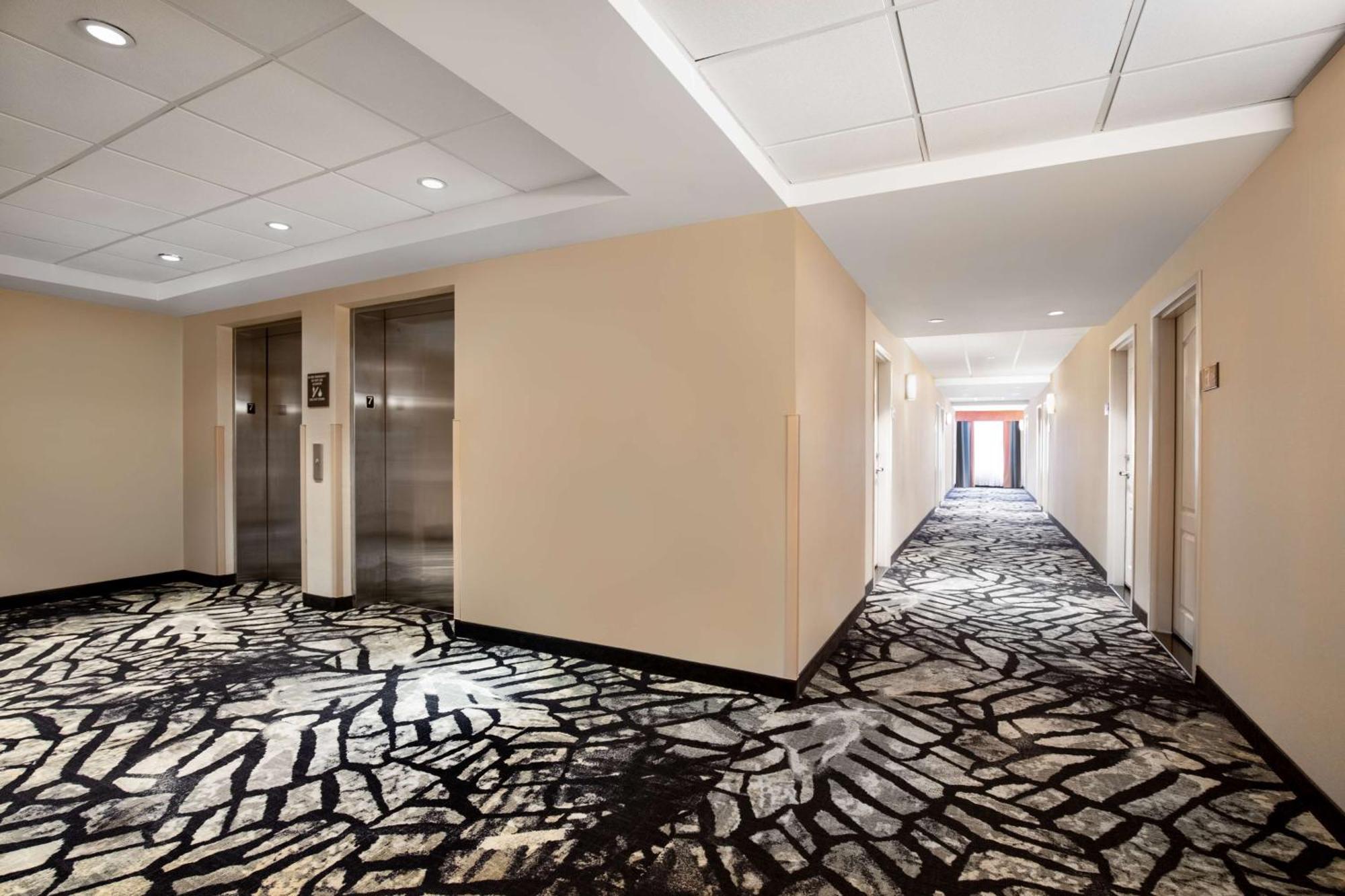Hampton Inn By Hilton Toronto Airport Corporate Centre Exteriör bild