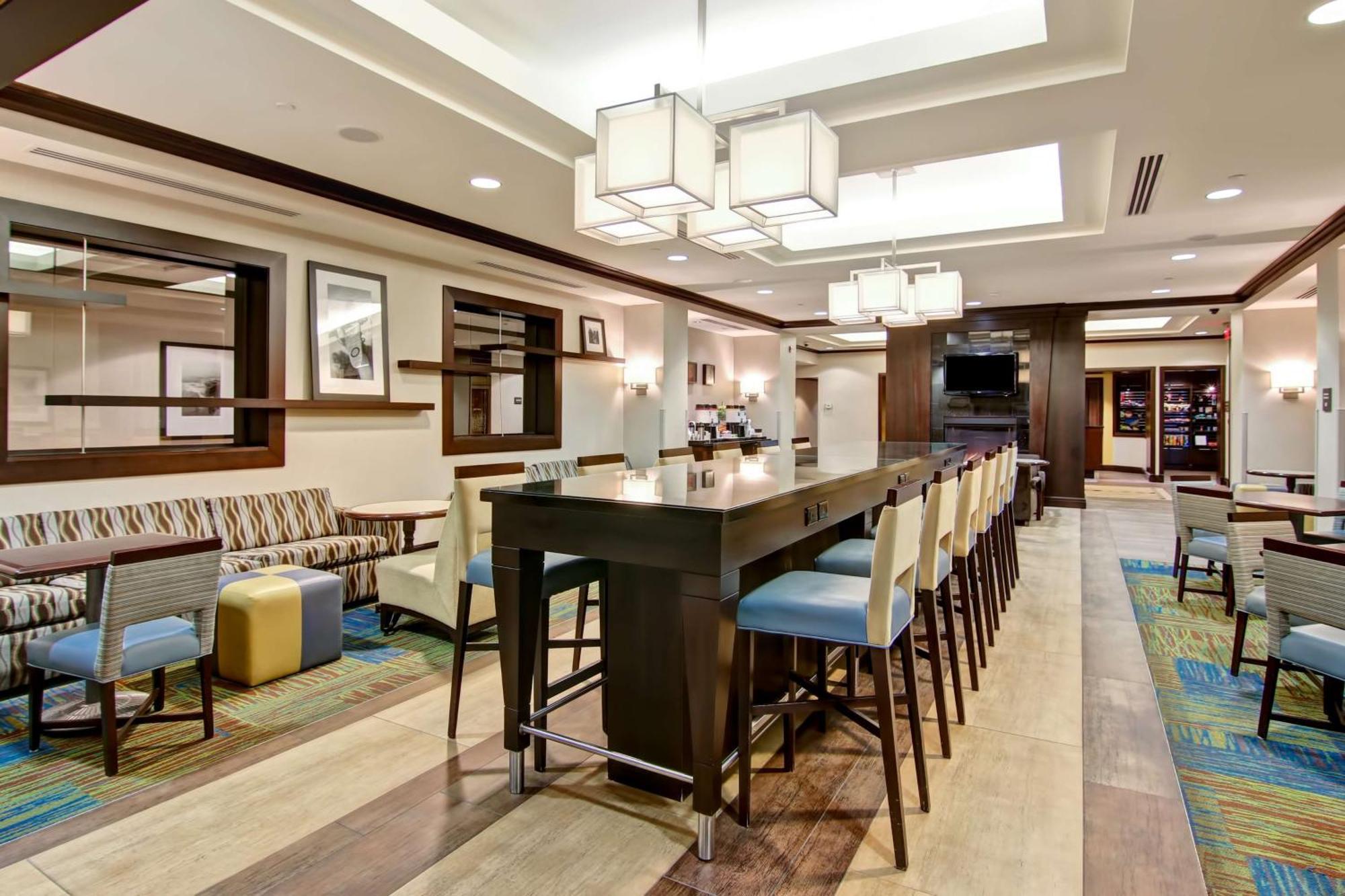 Hampton Inn By Hilton Toronto Airport Corporate Centre Exteriör bild